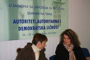 1_cgo-autoriteti-autoritarna-demokratska-licnost-novembar-2005-8