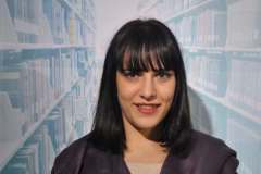 Mira Popović, stažistkinja na program Demokratija