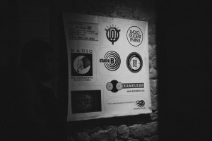 Devedesete: od nepristajanja do otpora, izložba, 1. septembar 2025, Budva