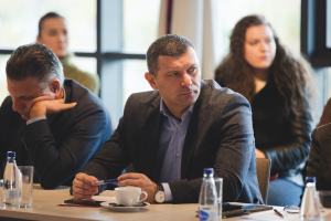 Ko ima moć nad RTCG i kome ona treba da pripada?, konferencija, Podgorica, 2. decembar 2025.