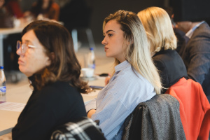 Ko ima moć nad RTCG i kome ona treba da pripada?, konferencija, Podgorica, 2. decembar 2025.